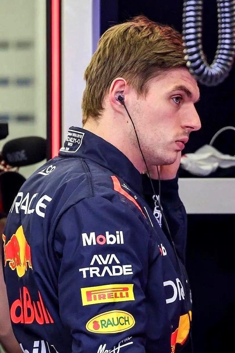 开云体育中国-红牛二队险胜索伯车队，维斯塔潘扛起全队  第2张