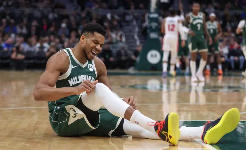 开云体育APP下载-山东队翻盘国王，字母哥点燃赛场